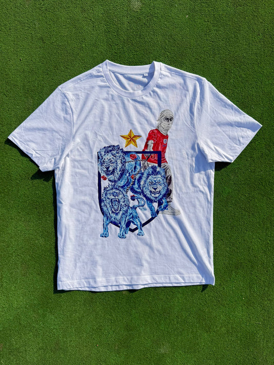 THREE LIONS TEE [WHITE]
