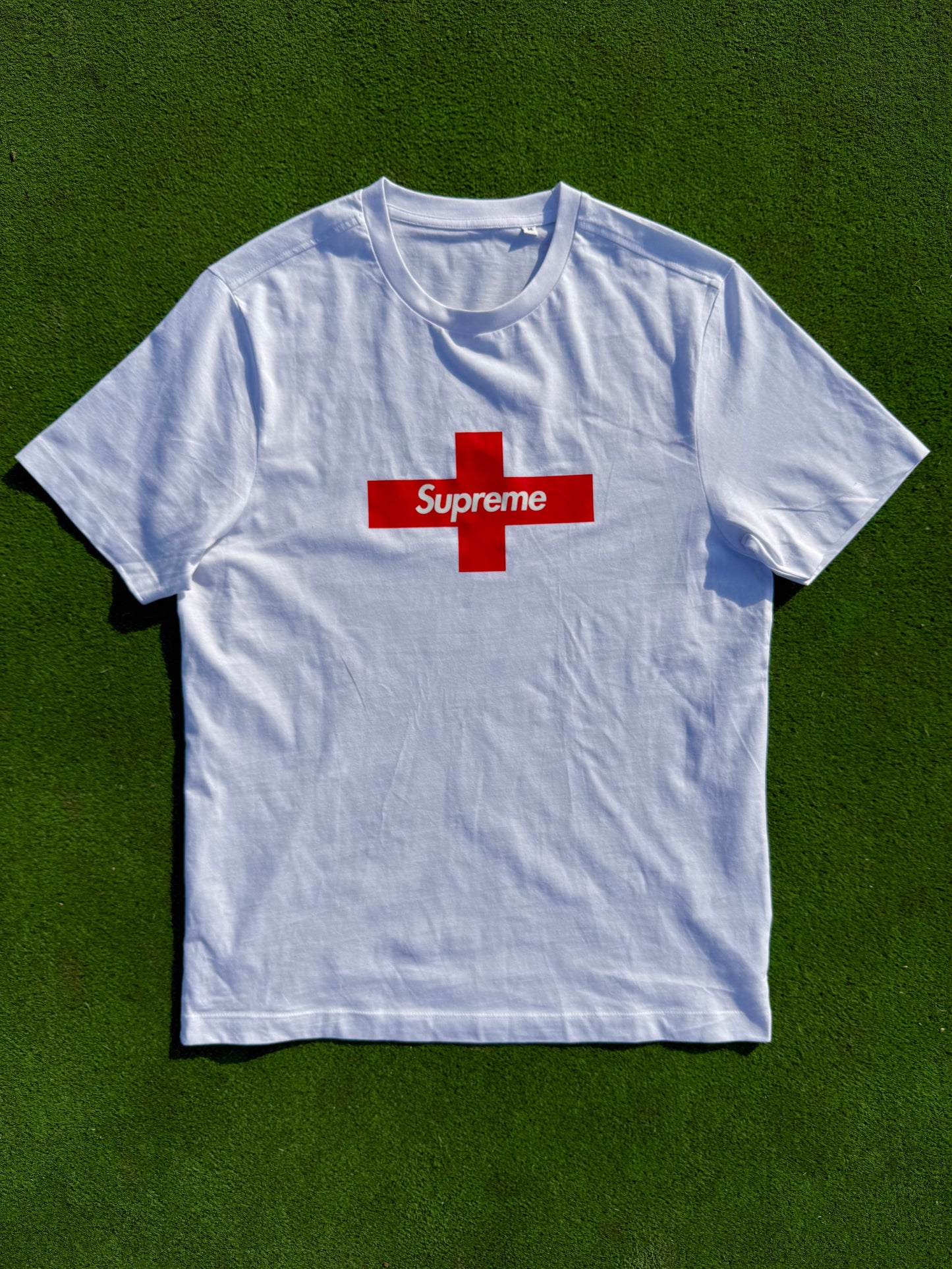 SUPREME'LAND TEE [WHITE]